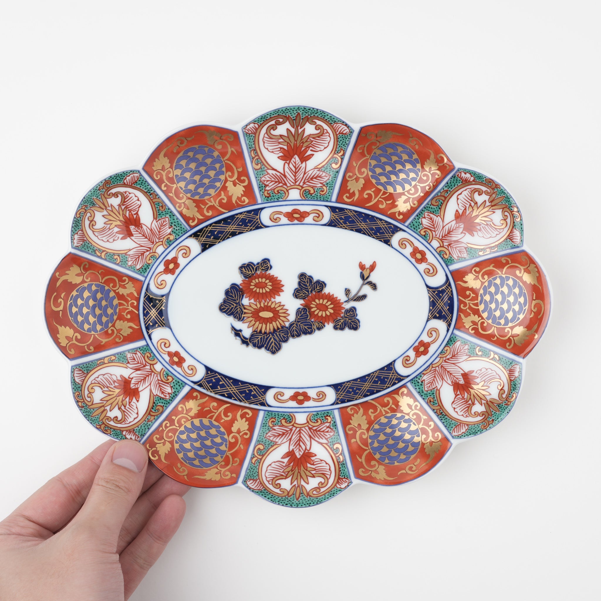 金彩間取菊紋 24.5cm 楕円皿