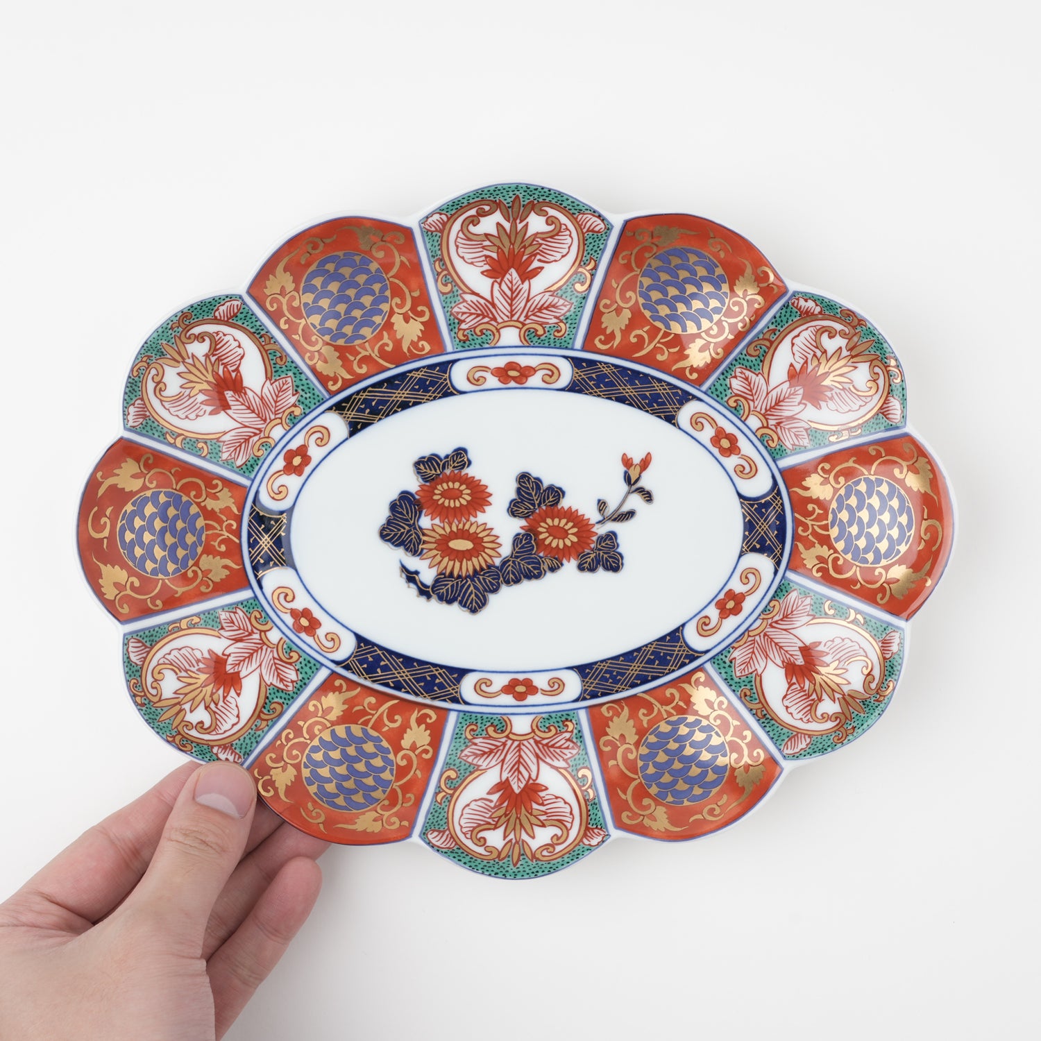 金彩間取菊紋 24.5cm 楕円皿