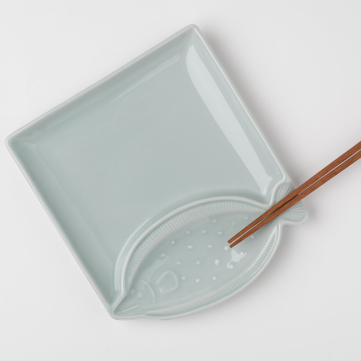 魚皿（トト皿）ひらめ