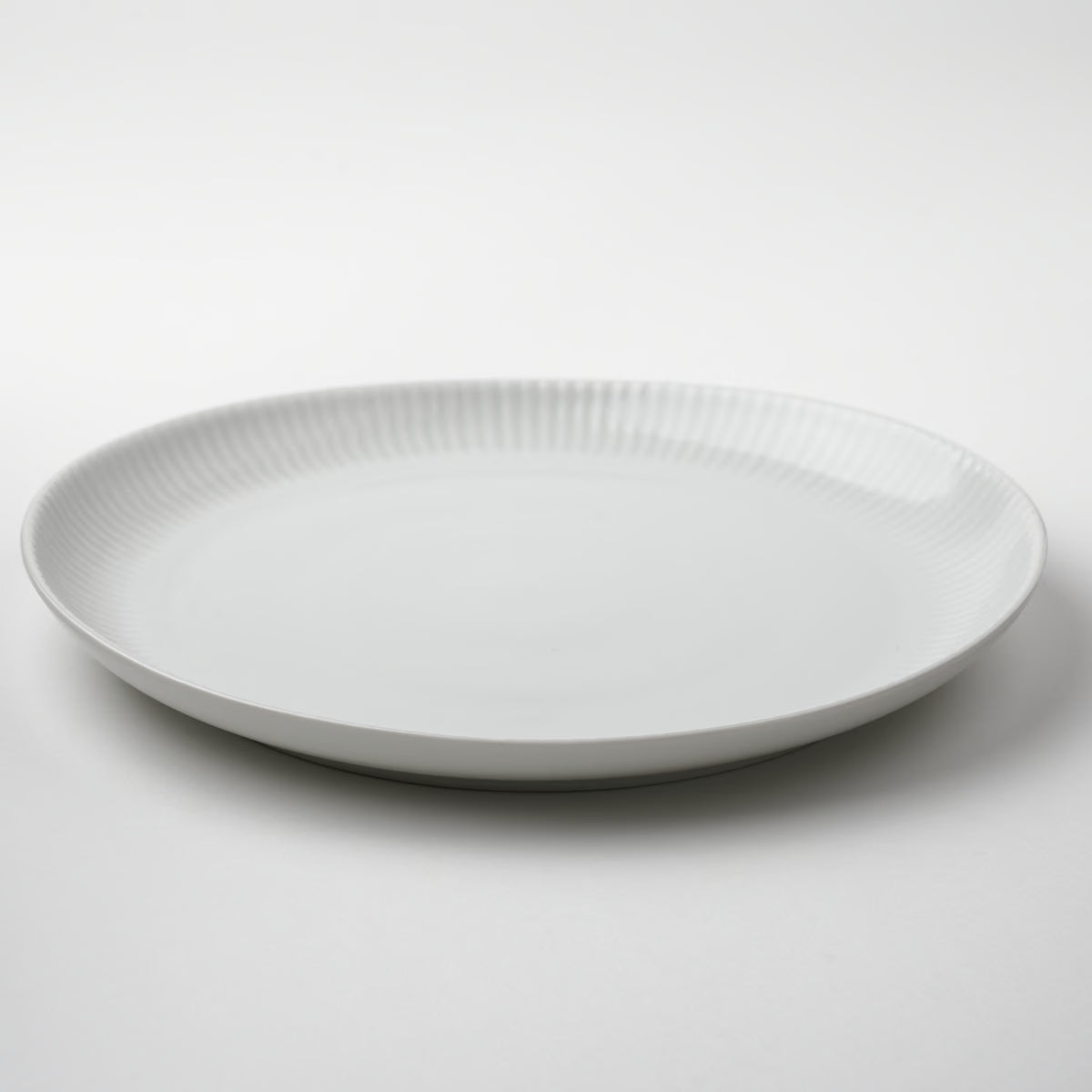線彫　盛皿（23cm）