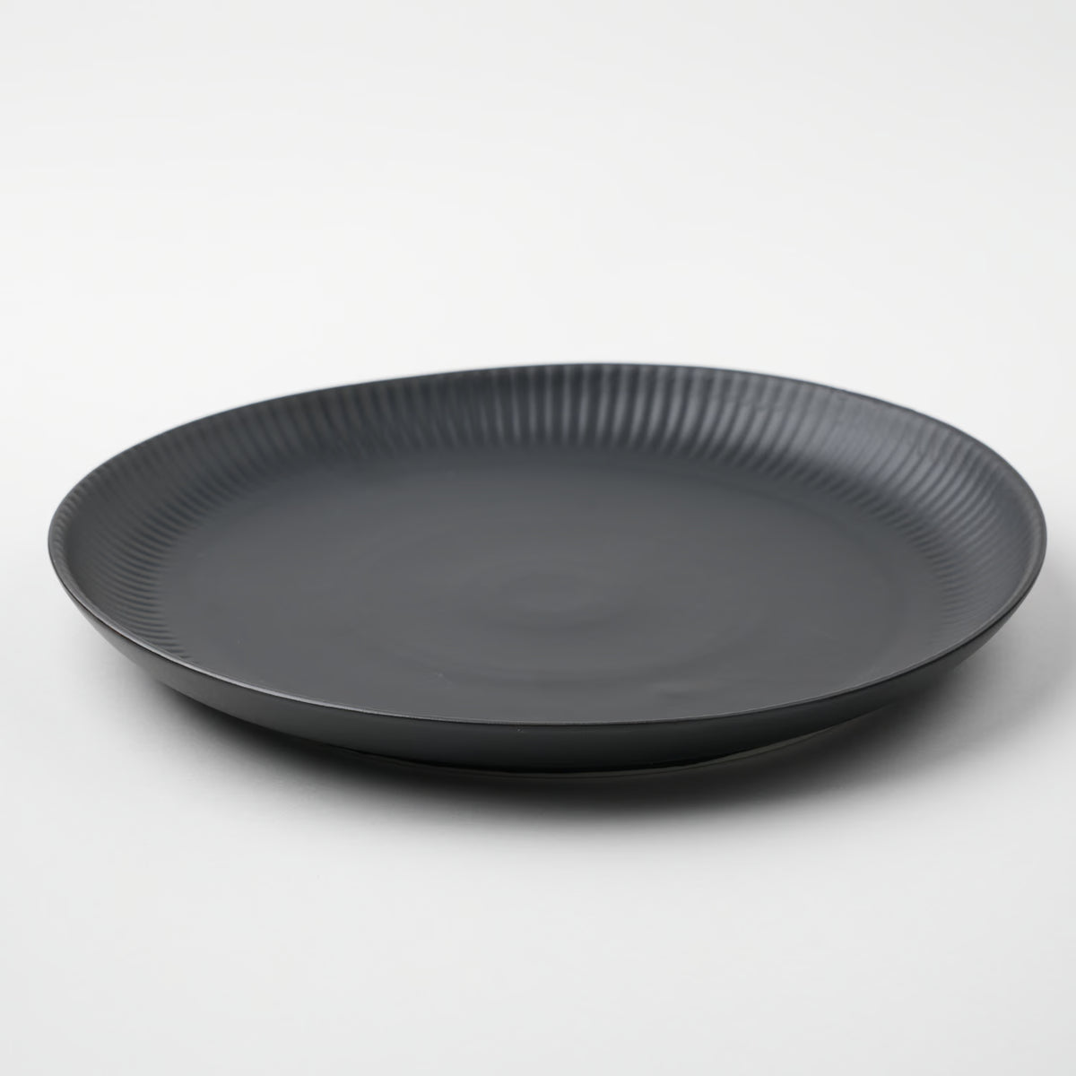 線彫　盛皿（23cm）