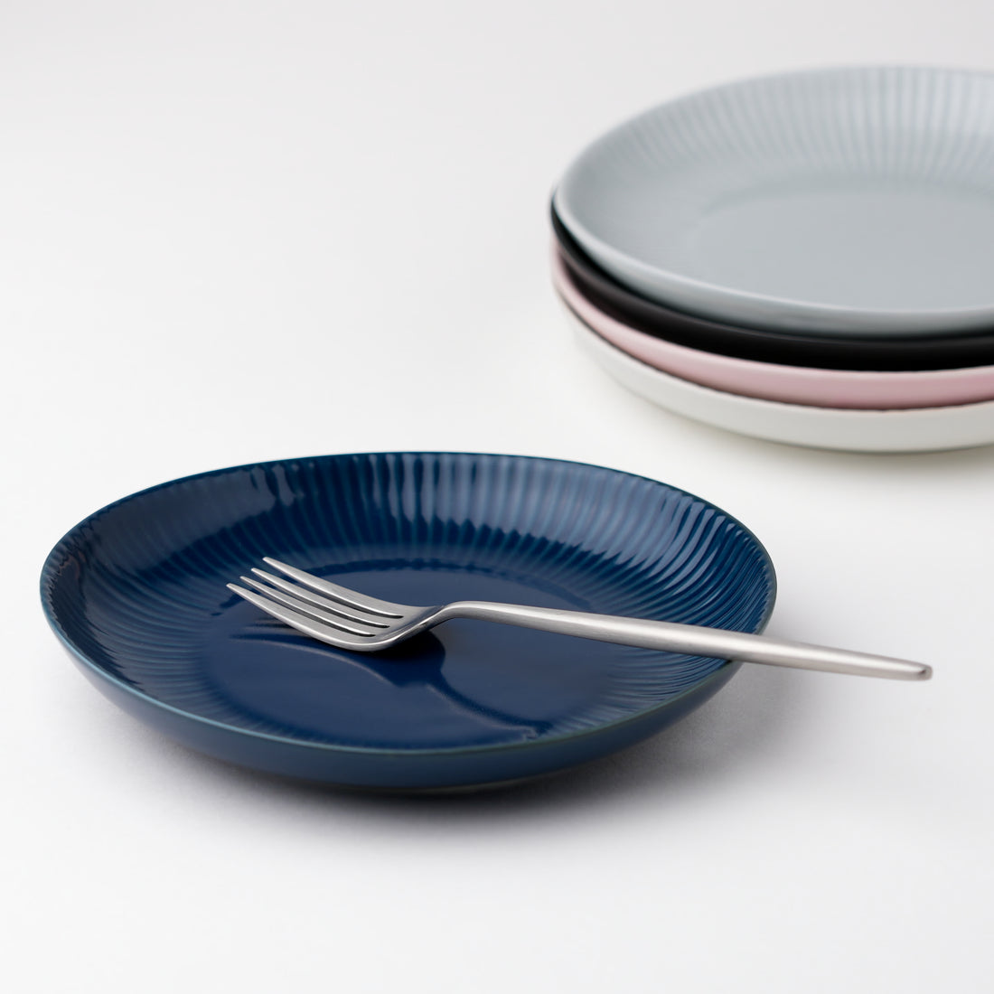 線彫　銘々皿（16cm）