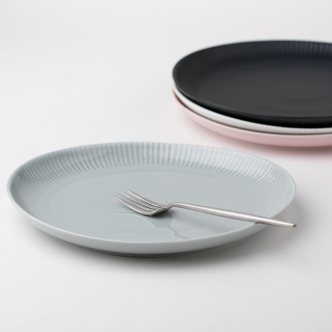 線彫　盛皿（23cm）