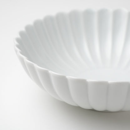 白マット　菊彫丸鉢