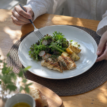 エクリプス プレートLに魚料理と野菜